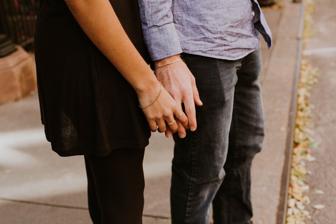 Photo Couples hands